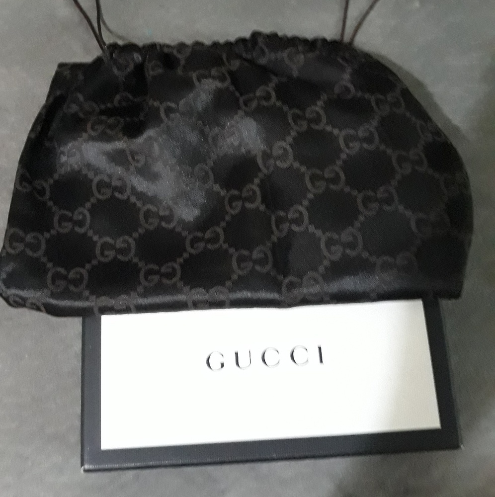 Gucci dust bag
